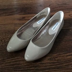 Steve Madden Nude Flats